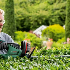 Bosch Tuinmachines<Heggenschaar UnversalHedgeCut 60 V2